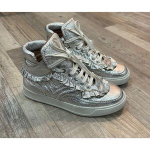 Laurence Dacade Lilou Ruffle Leather High Top Sneakers in Silver Size 36 / 6 US